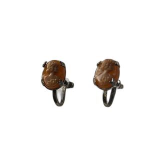 small Vintage Cameo earrings w/ screw/clip